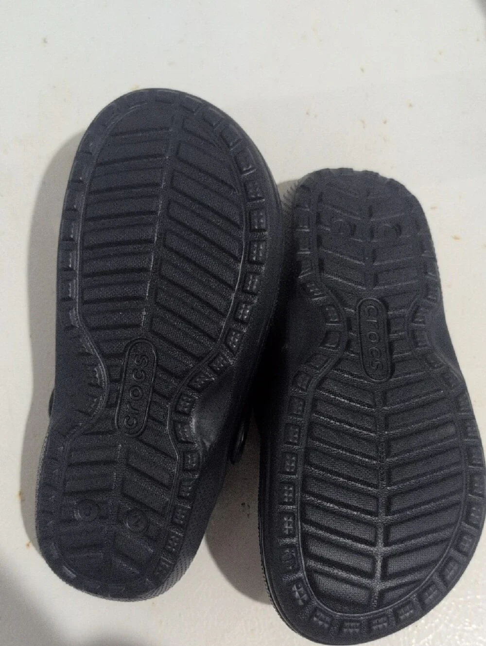 CROCS Kids Fuzz Lined Clogs - Black